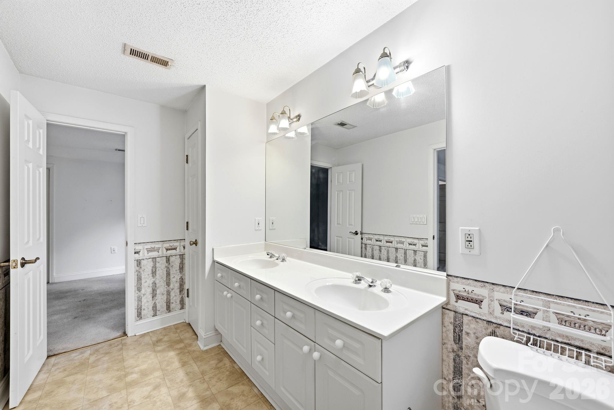 721 Canterbury Road