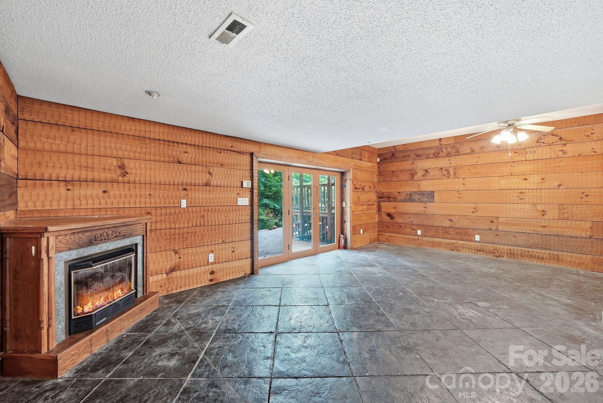 721 Canterbury Road