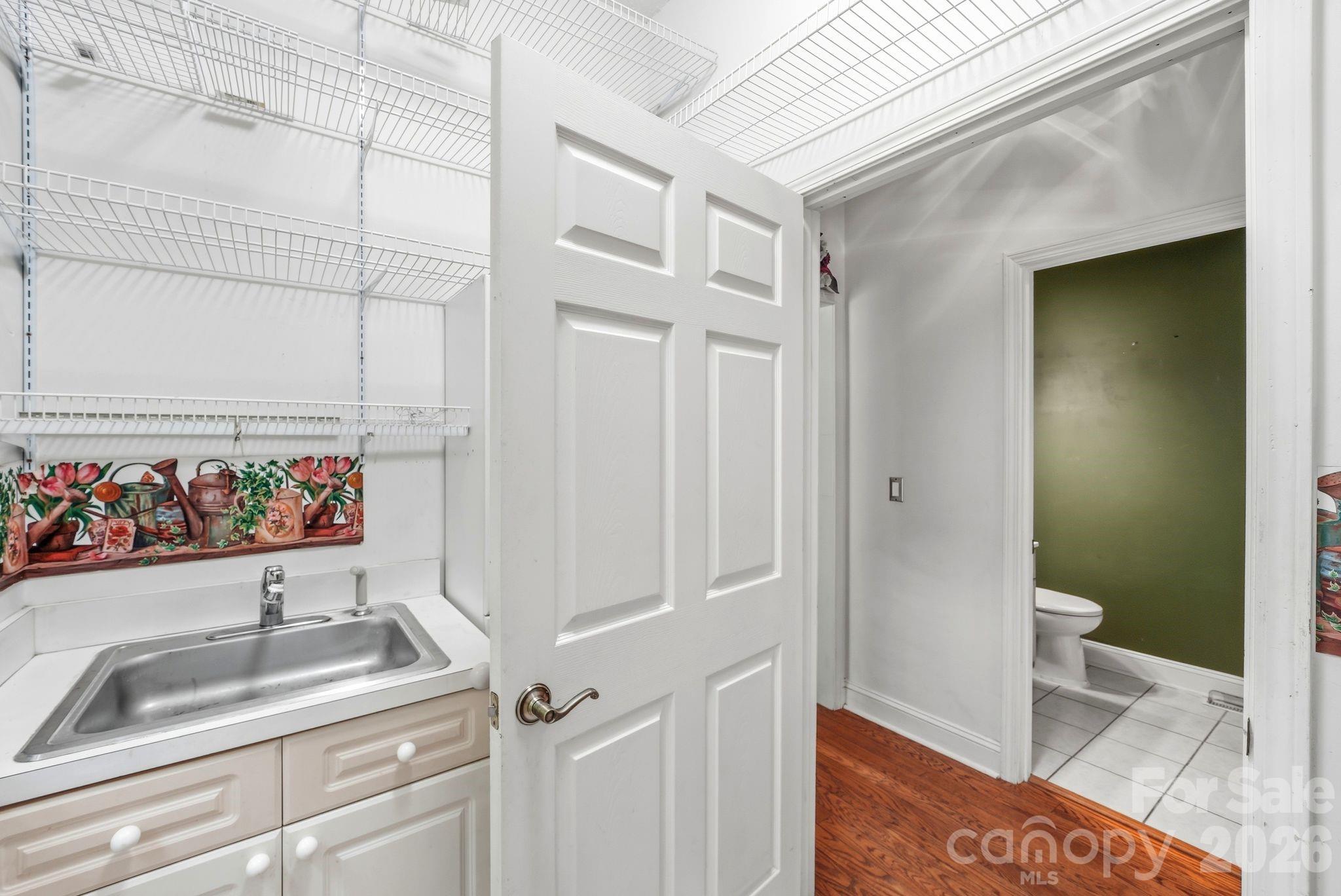 721 Canterbury Road