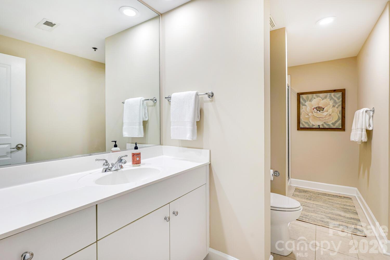 1320 Fillmore Avenue Unit: 305