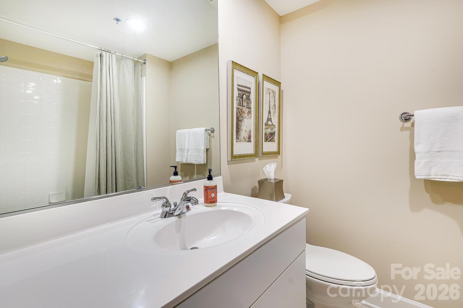 1320 Fillmore Avenue Unit: 305
