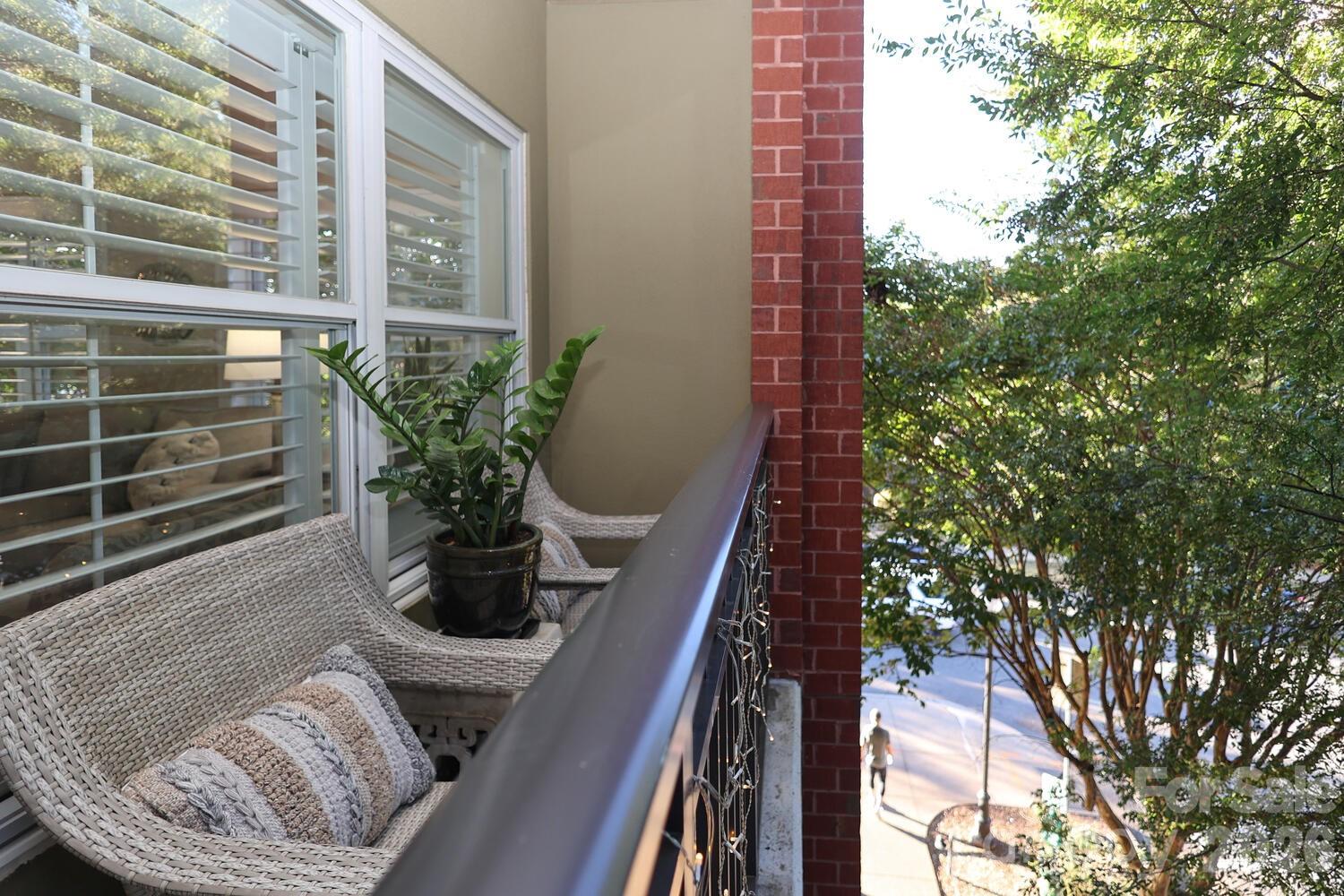 1320 Fillmore Avenue Unit: 305