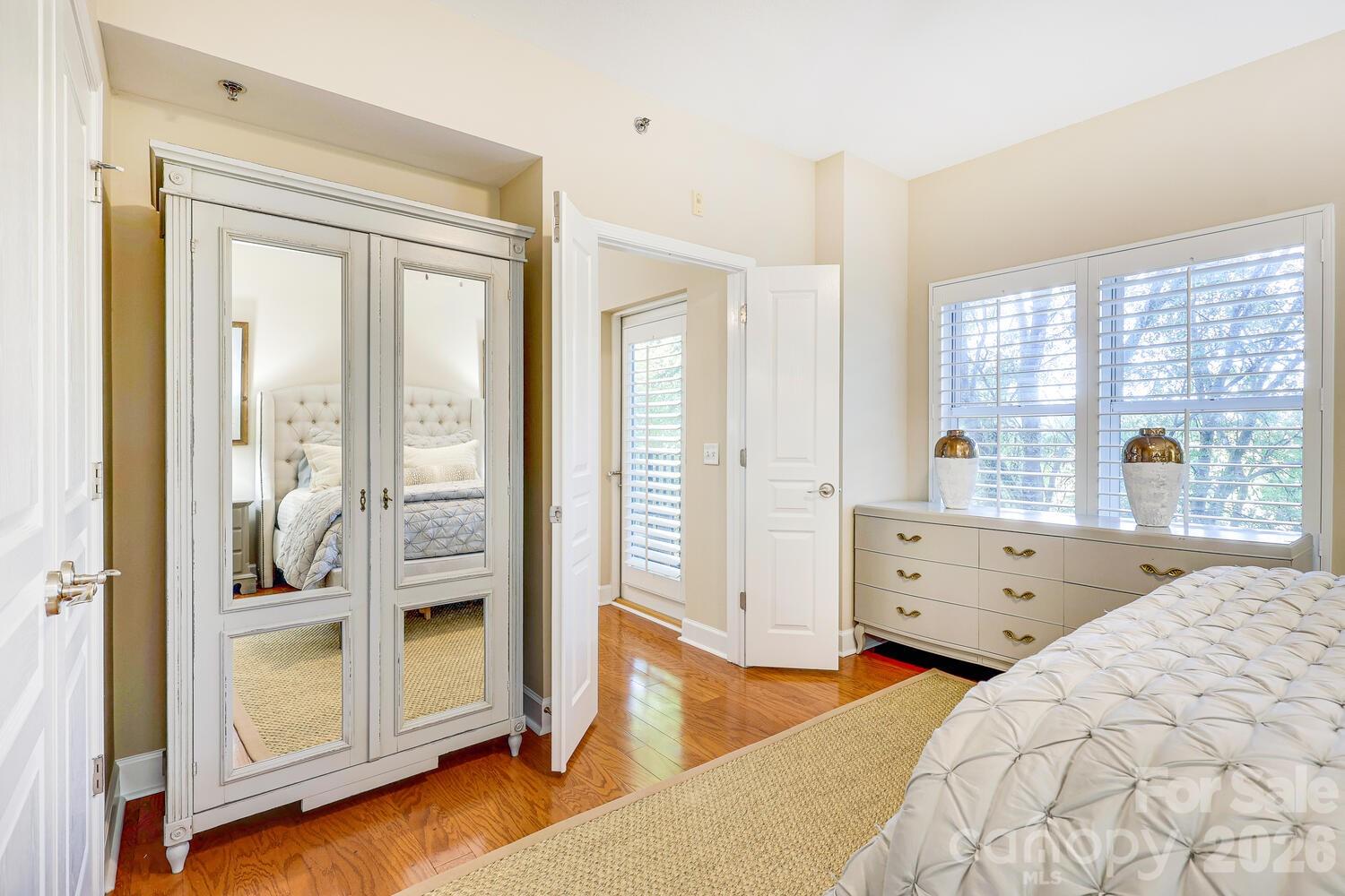 1320 Fillmore Avenue Unit: 305