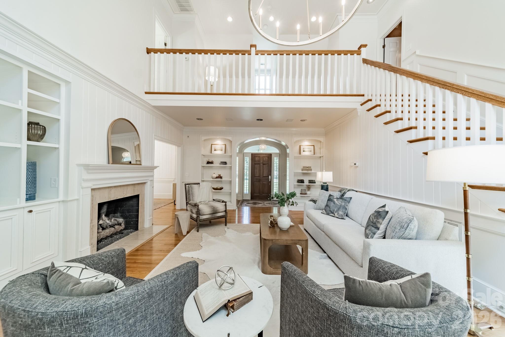 304 S Canterbury Road