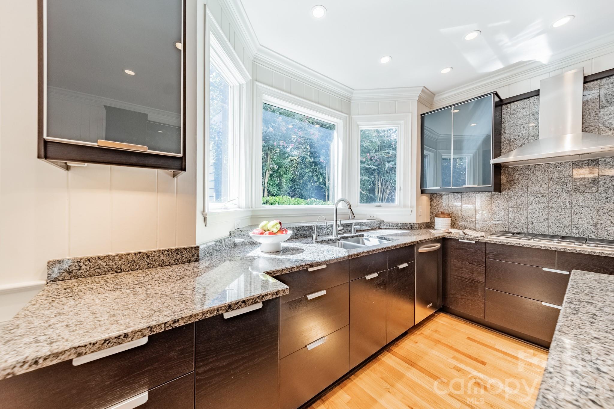 304 S Canterbury Road