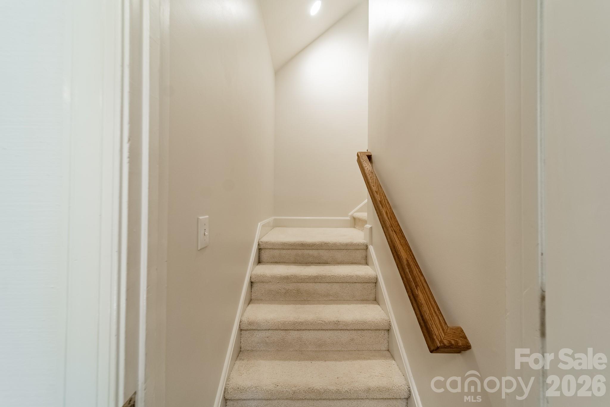 304 S Canterbury Road