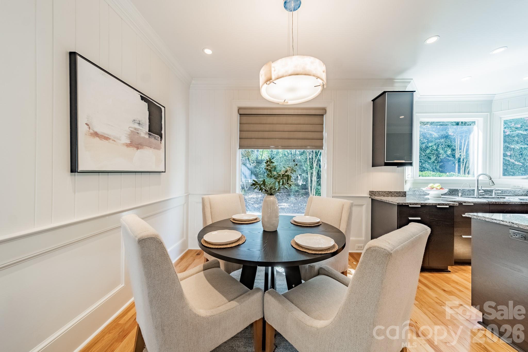 304 S Canterbury Road