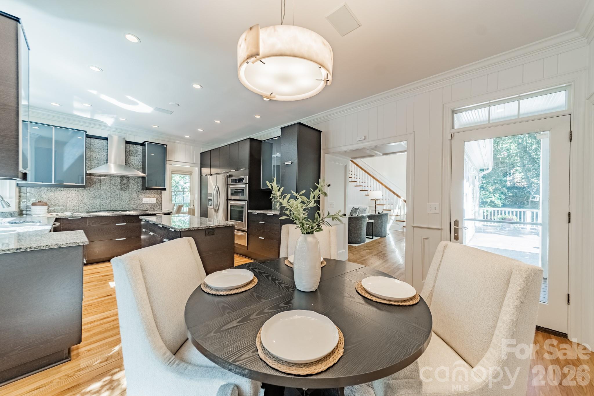 304 S Canterbury Road