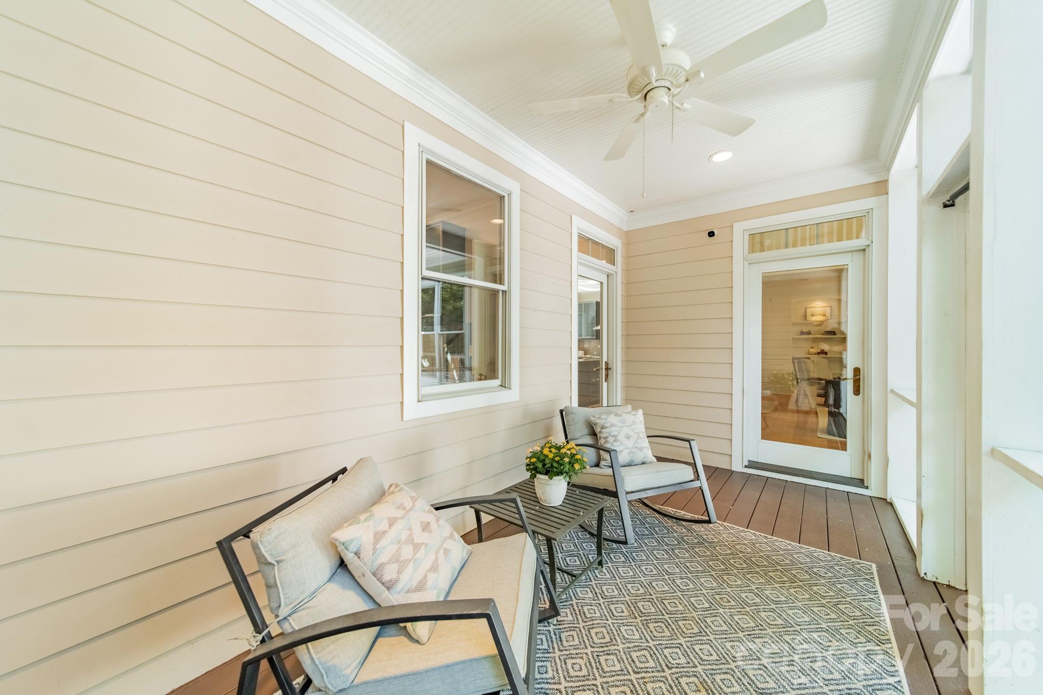 304 S Canterbury Road