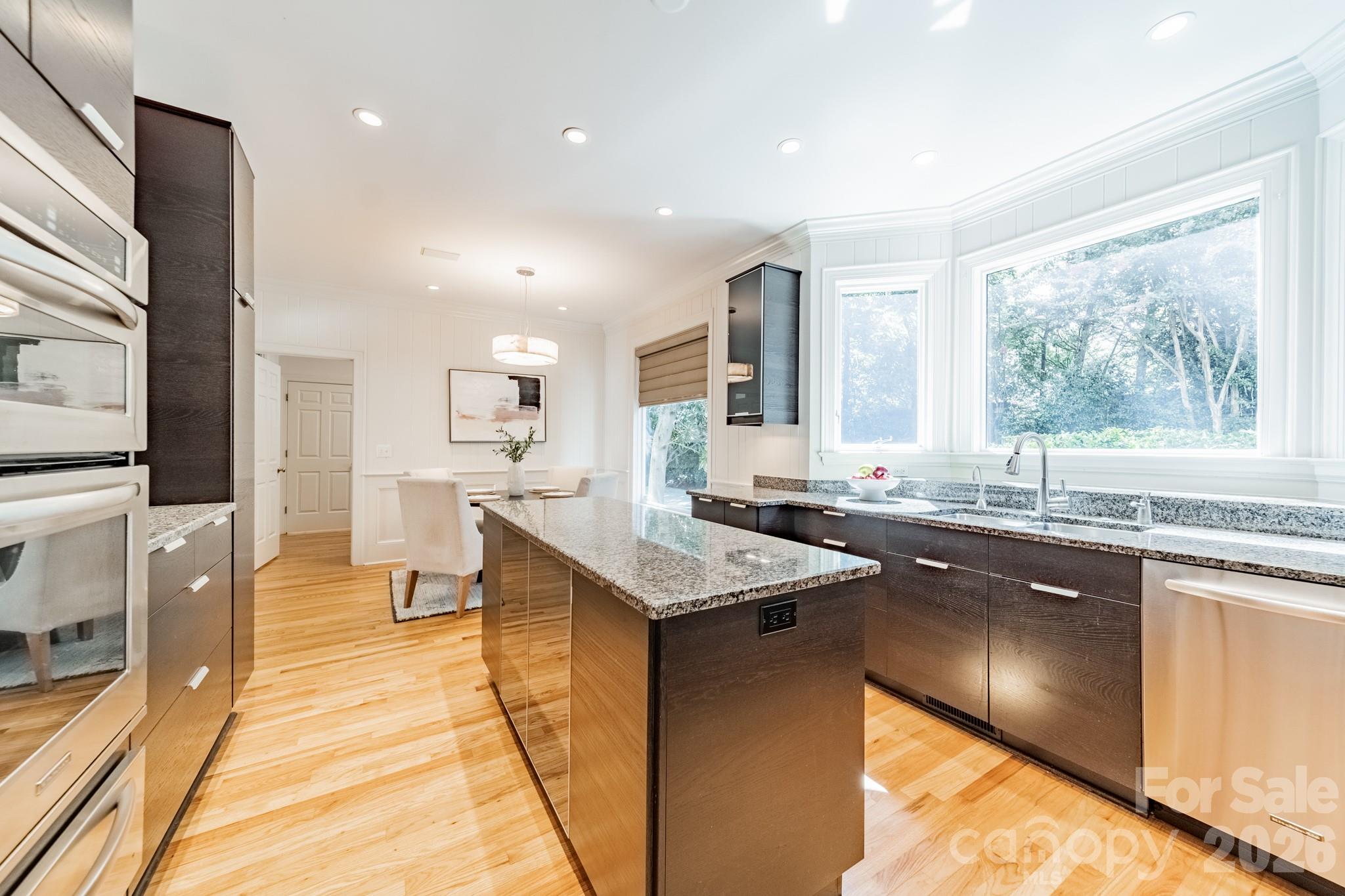 304 S Canterbury Road
