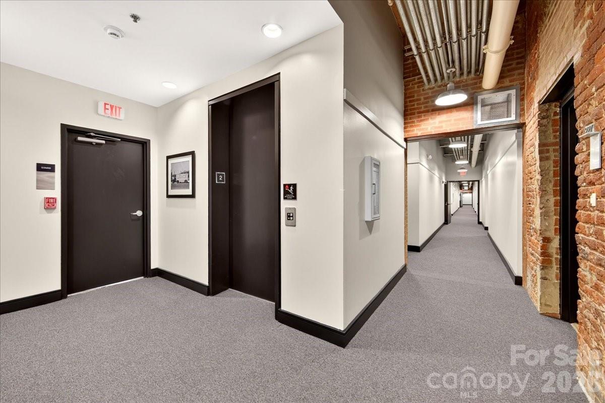 310 Arlington Avenue Unit: 408