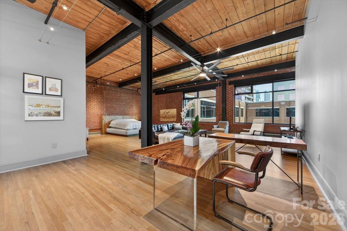310 Arlington Avenue Unit: 408