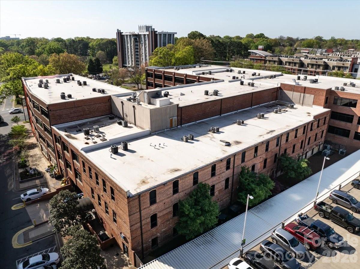 310 Arlington Avenue Unit: 408