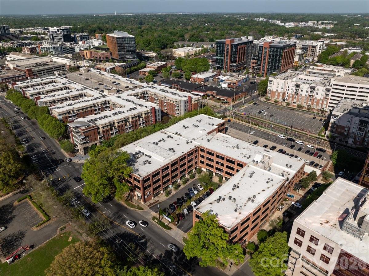 310 Arlington Avenue Unit: 408