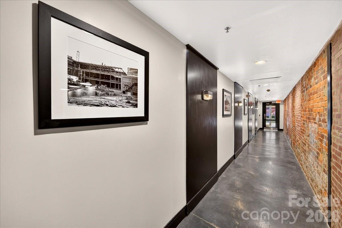 310 Arlington Avenue Unit: 408
