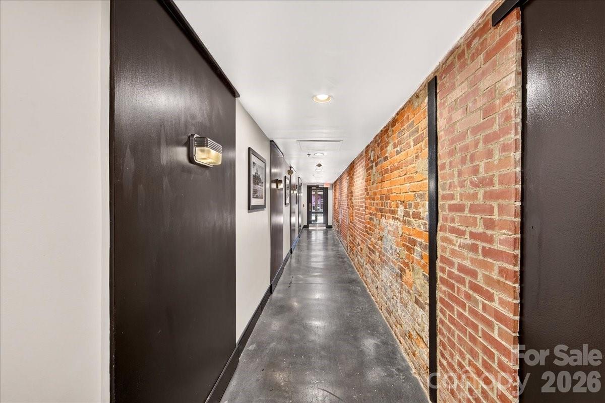 310 Arlington Avenue Unit: 408