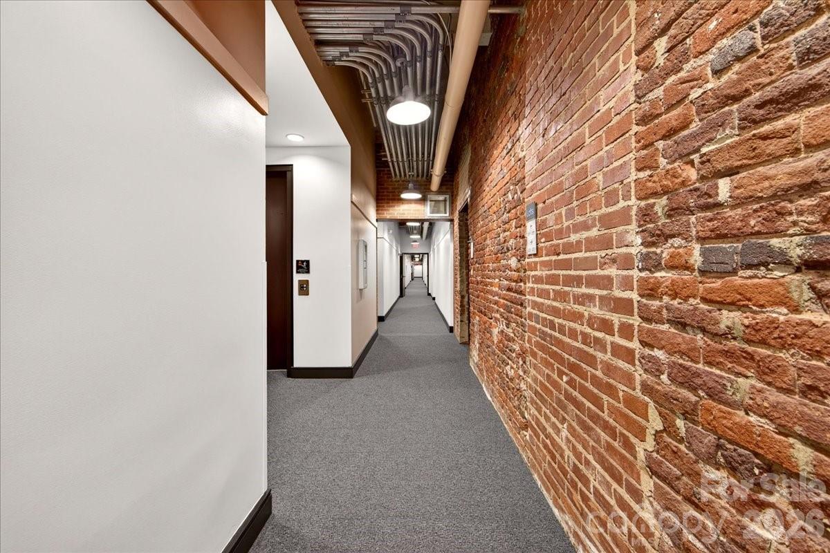 310 Arlington Avenue Unit: 408