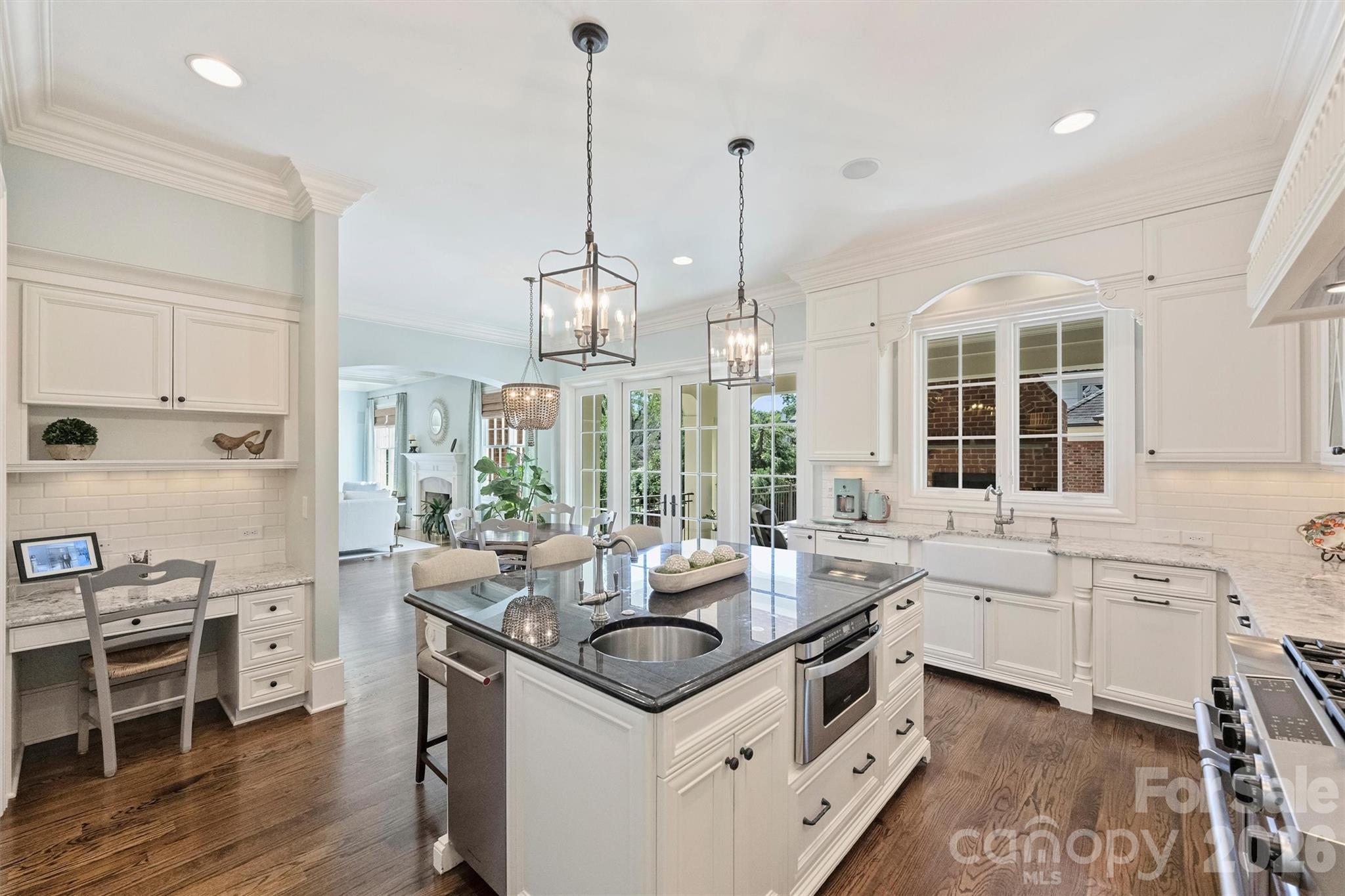 200 Huntley Place