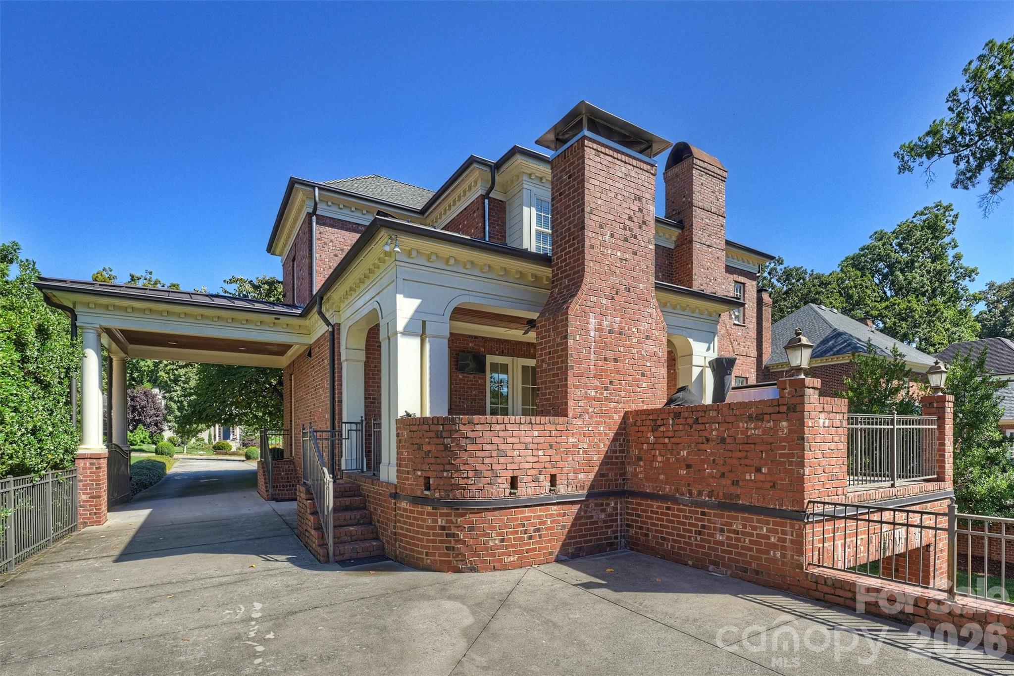 200 Huntley Place