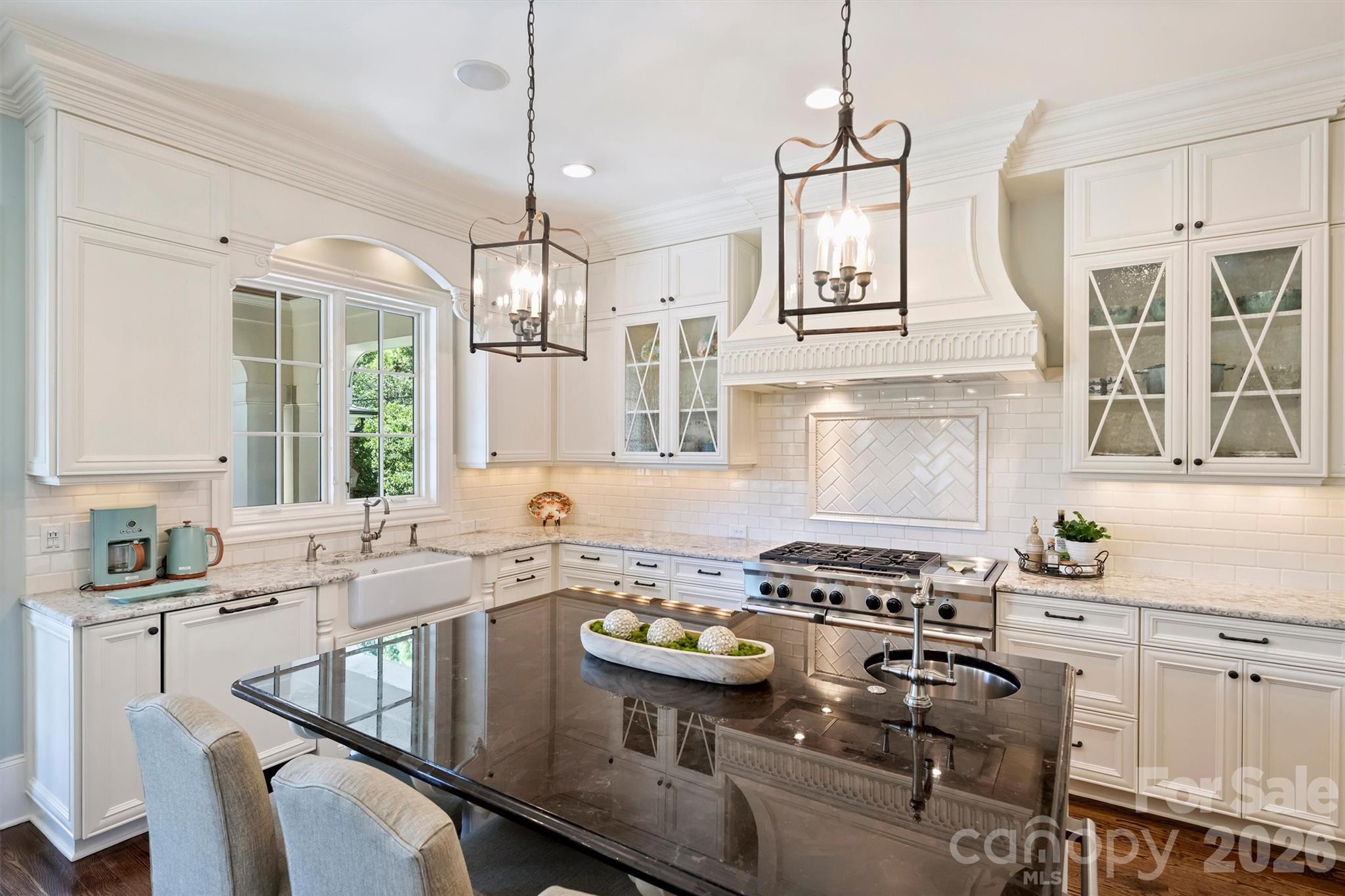 200 Huntley Place
