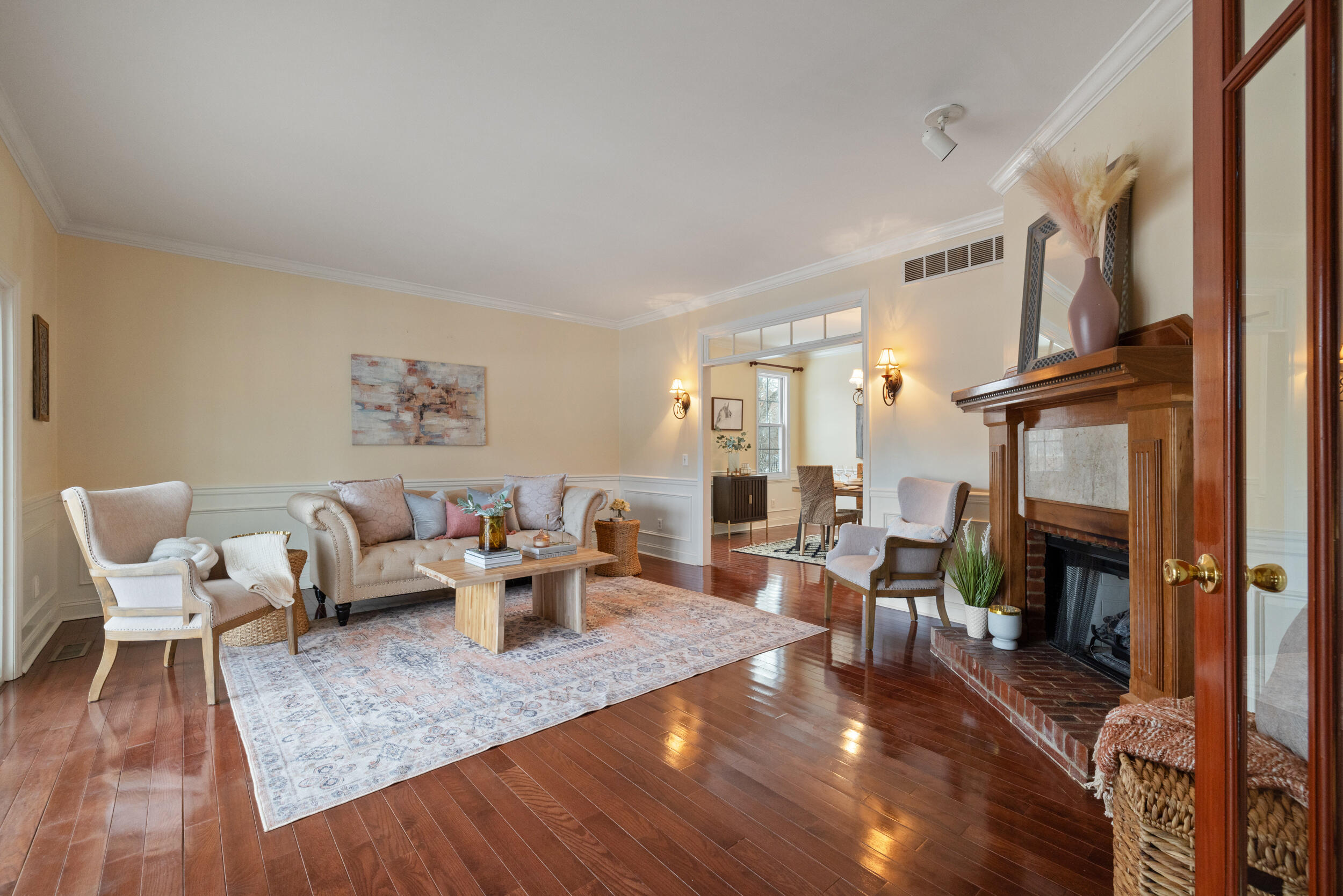664 Seminole Trail