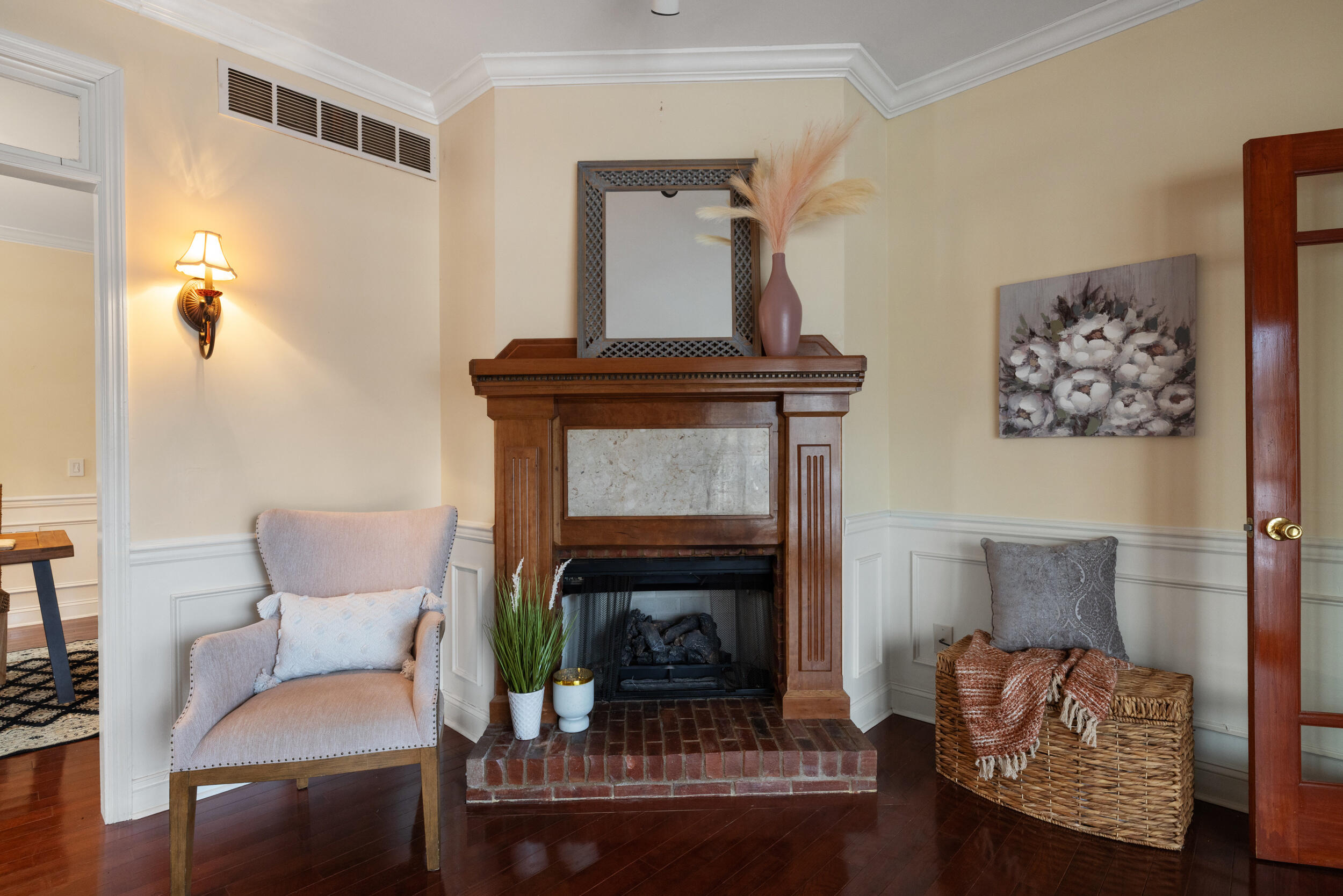 664 Seminole Trail