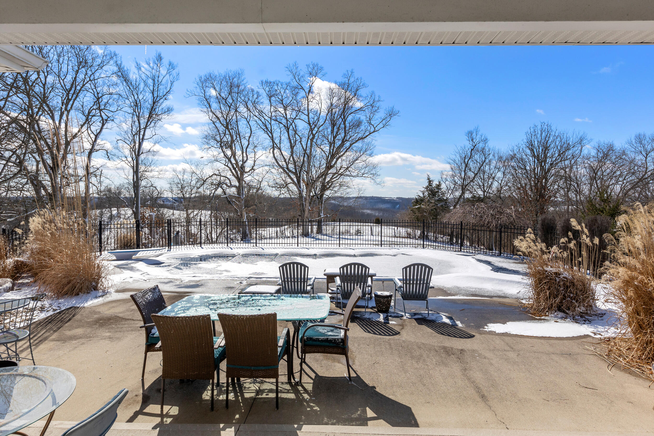 358 North John's Road