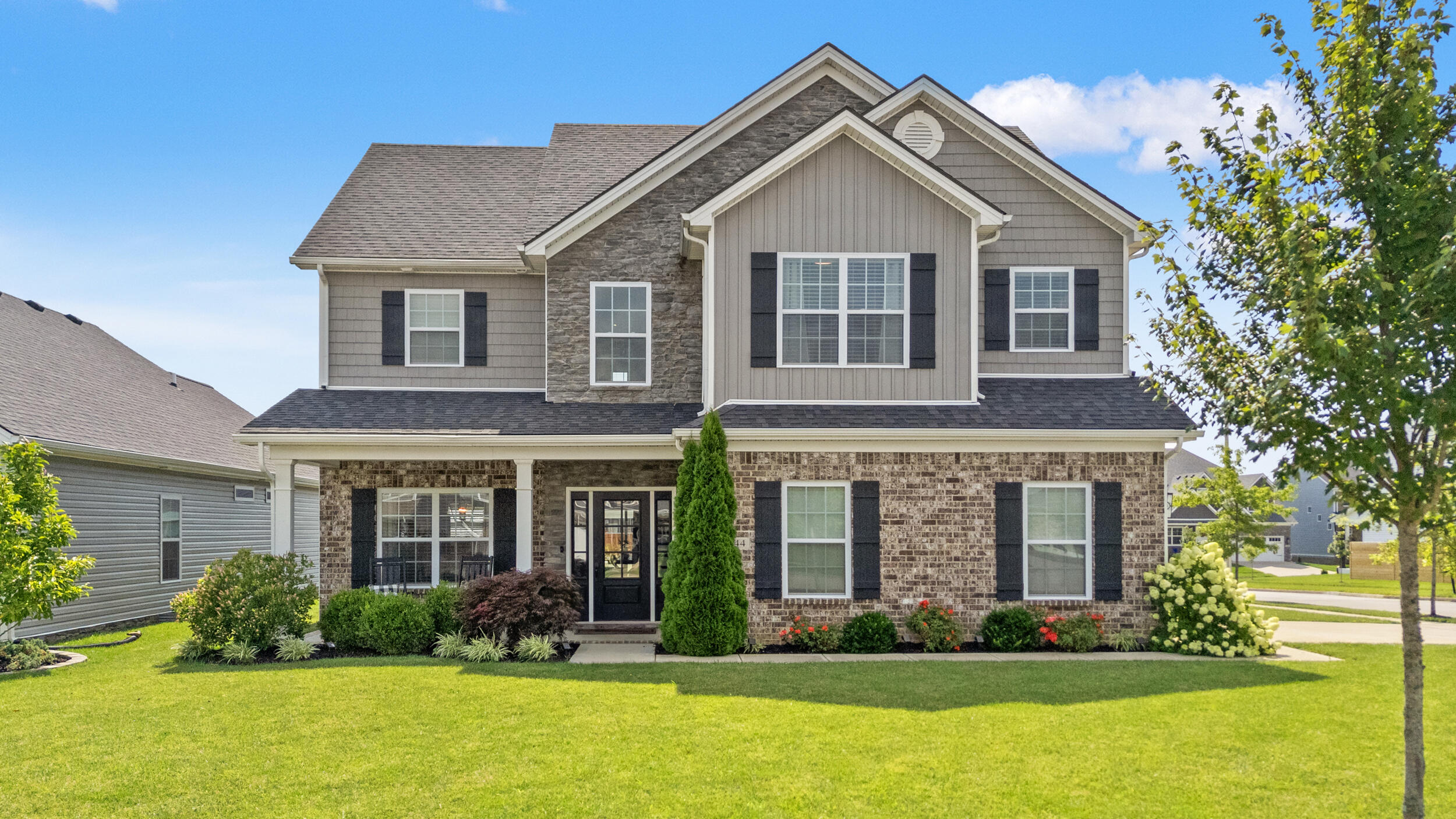 1044 Squirrel Nest Lane