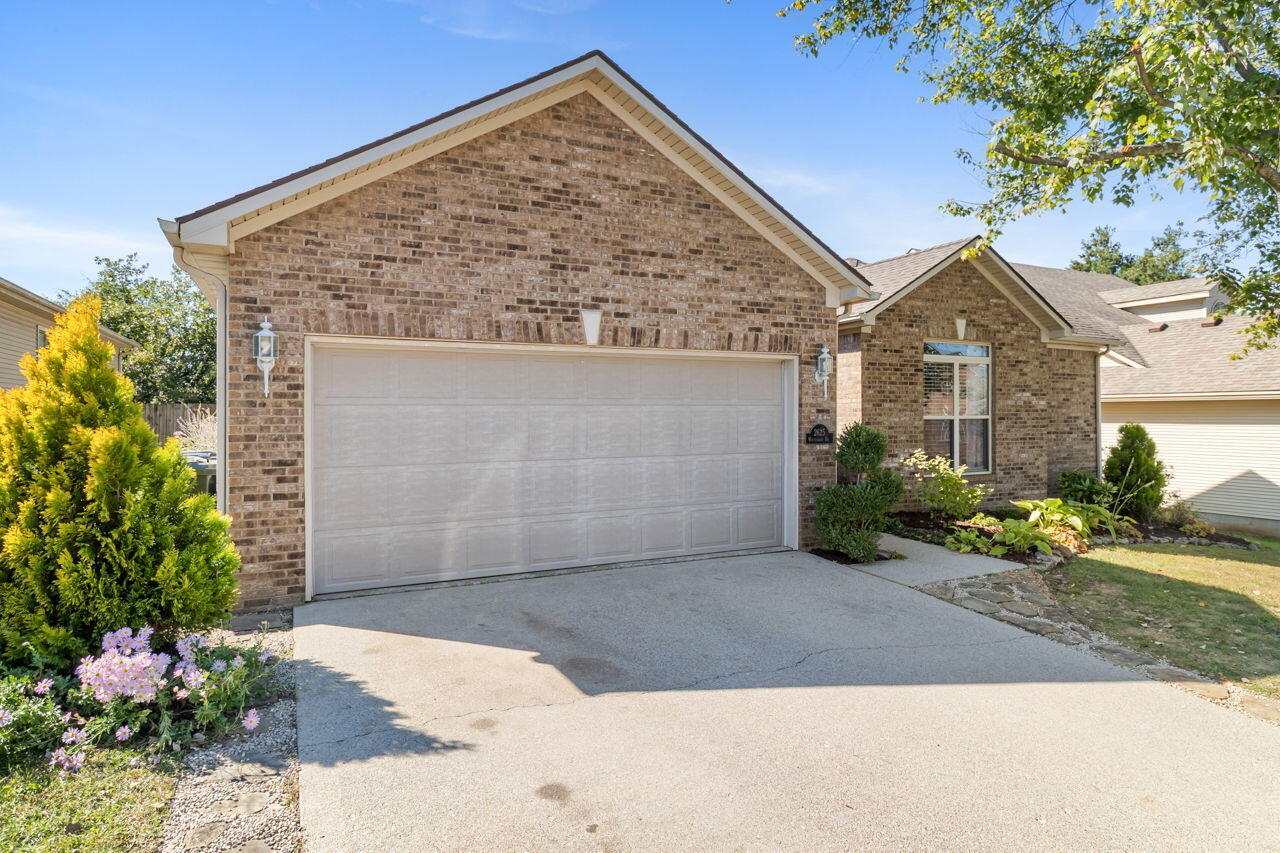 2625 Whiteberry Drive, Lexington
