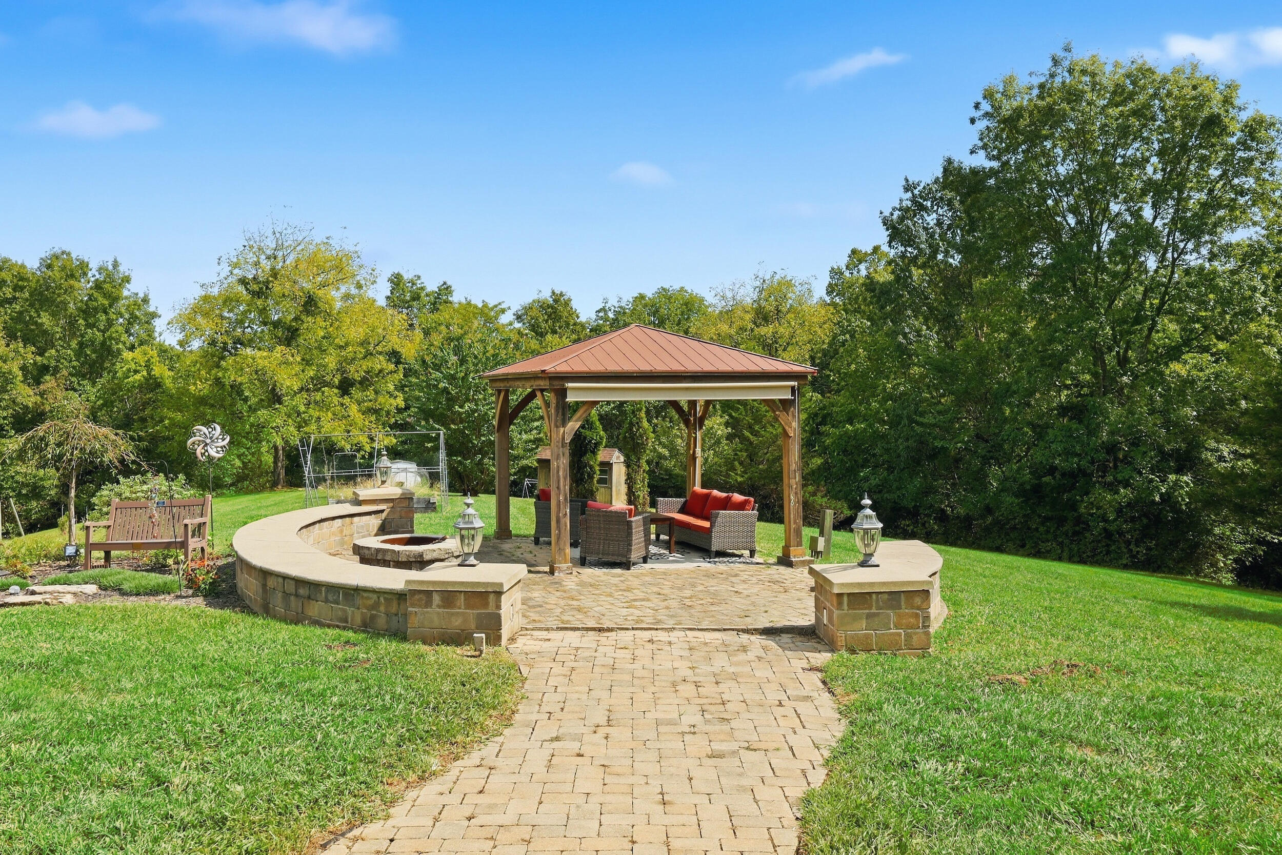 121 Forest Drive