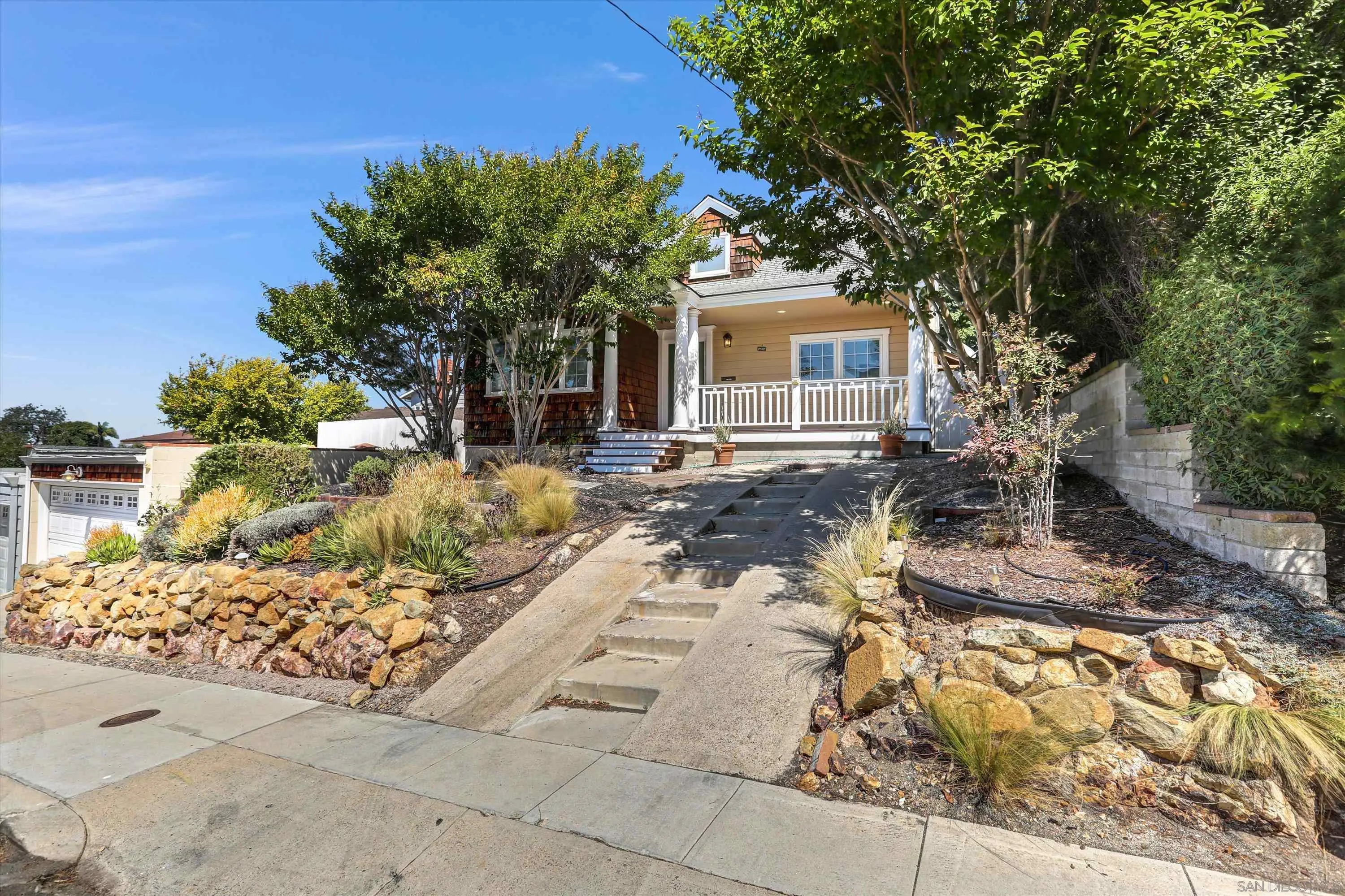 3616 Zola St