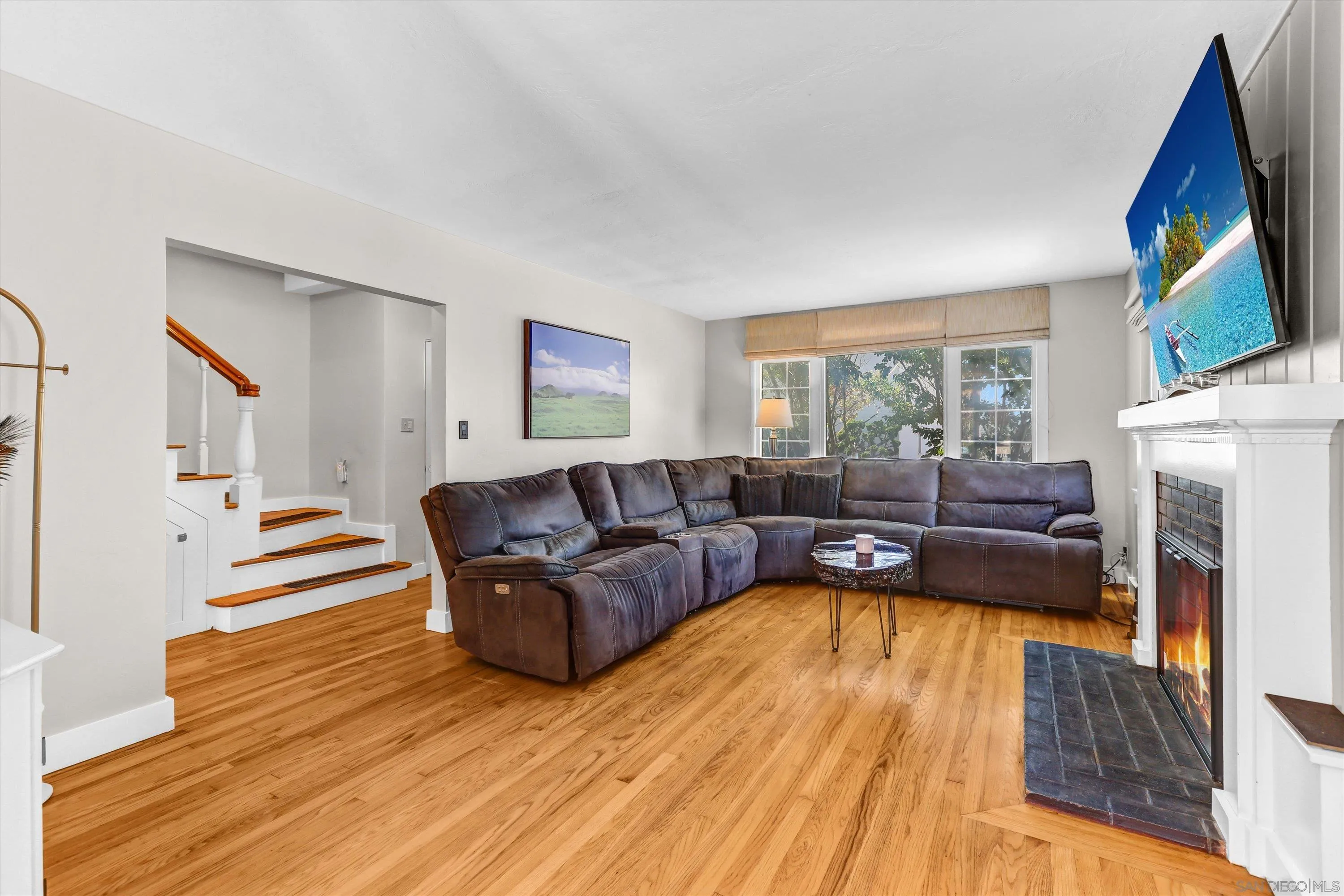 3616 Zola St