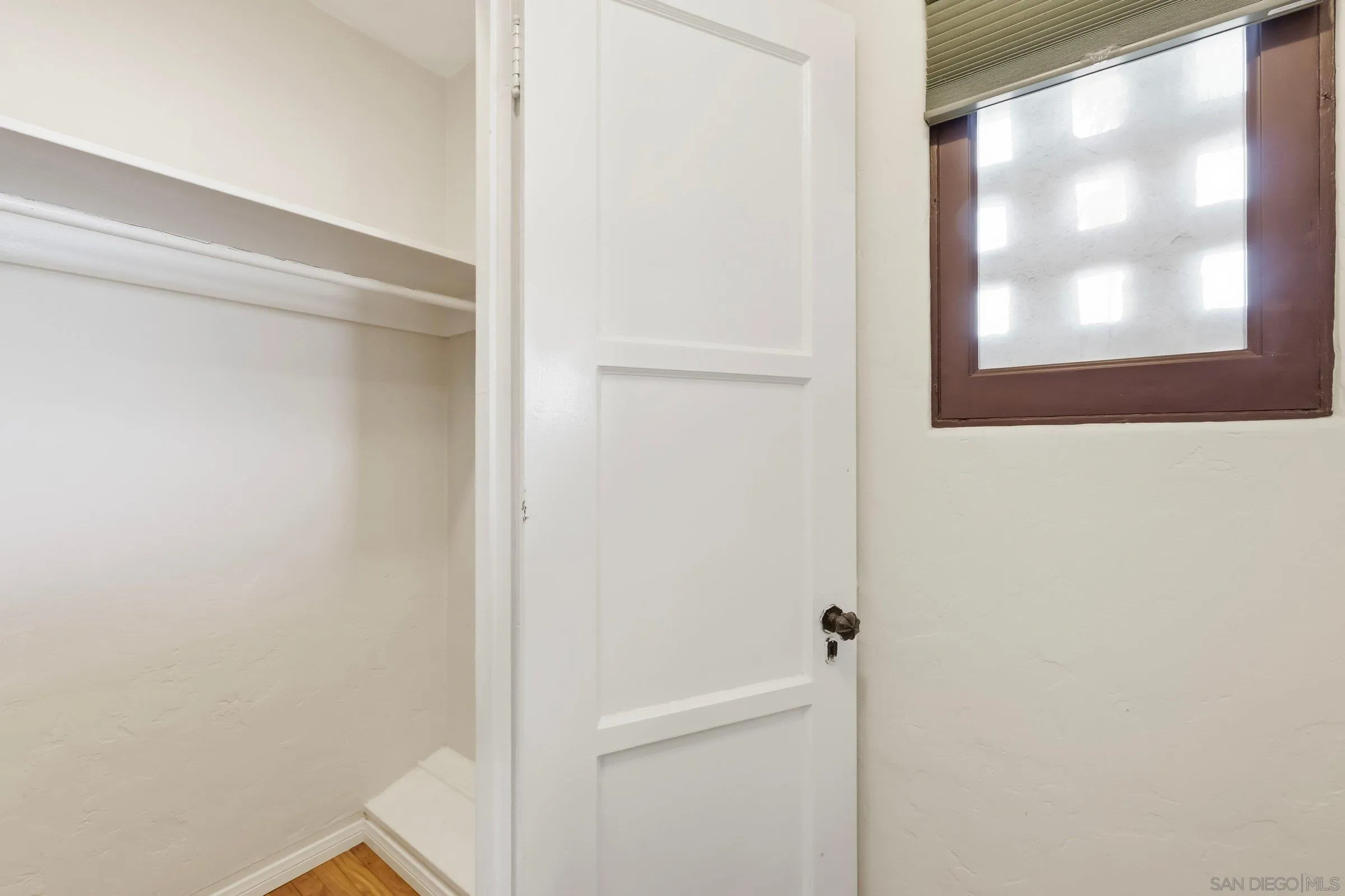 3111 Dumas