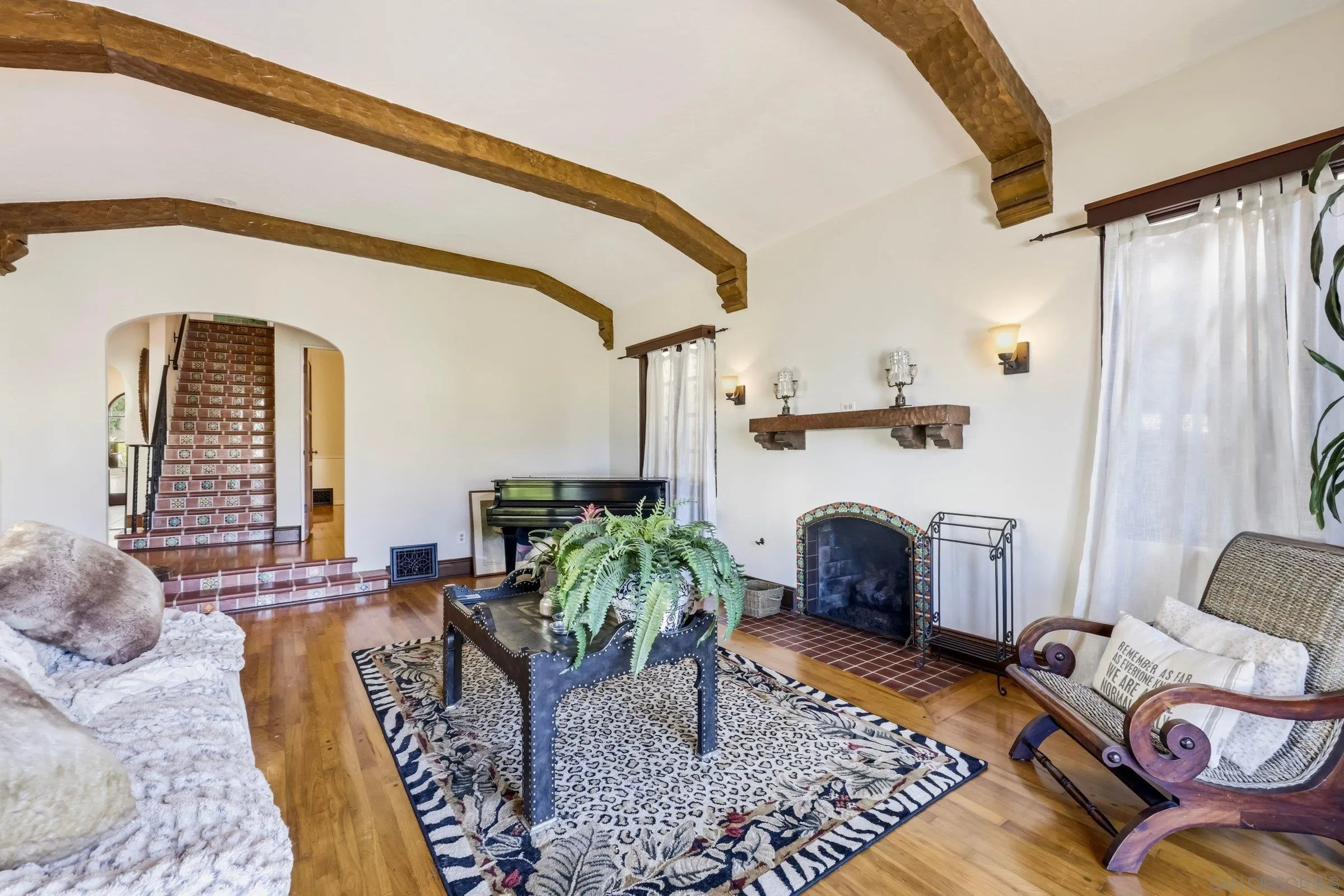 3111 Dumas