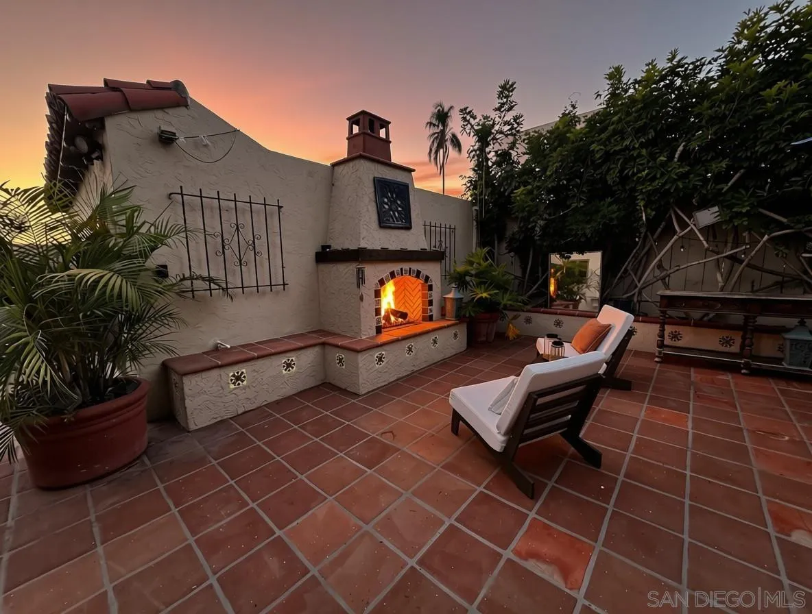 3111 Dumas