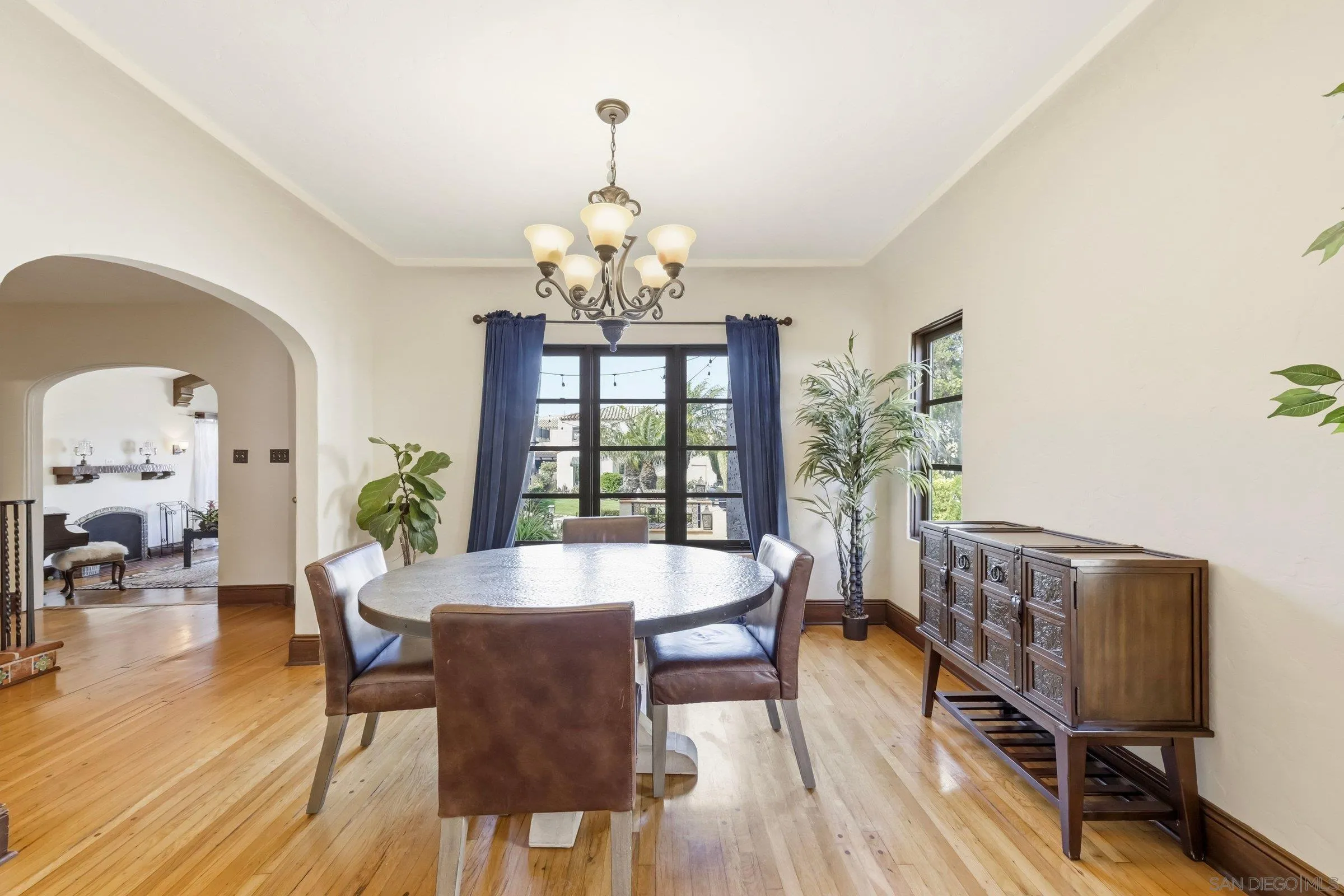 3111 Dumas