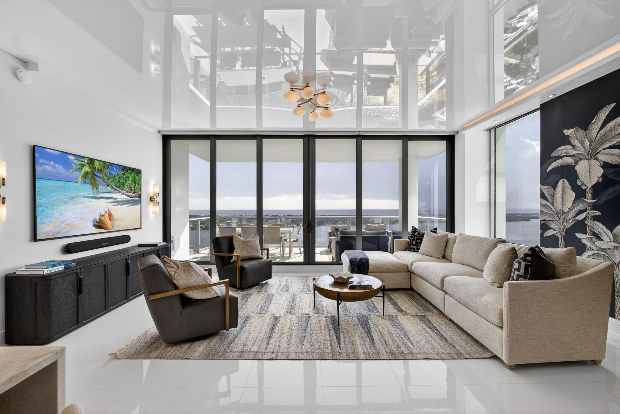 2 Water Club Way 2001