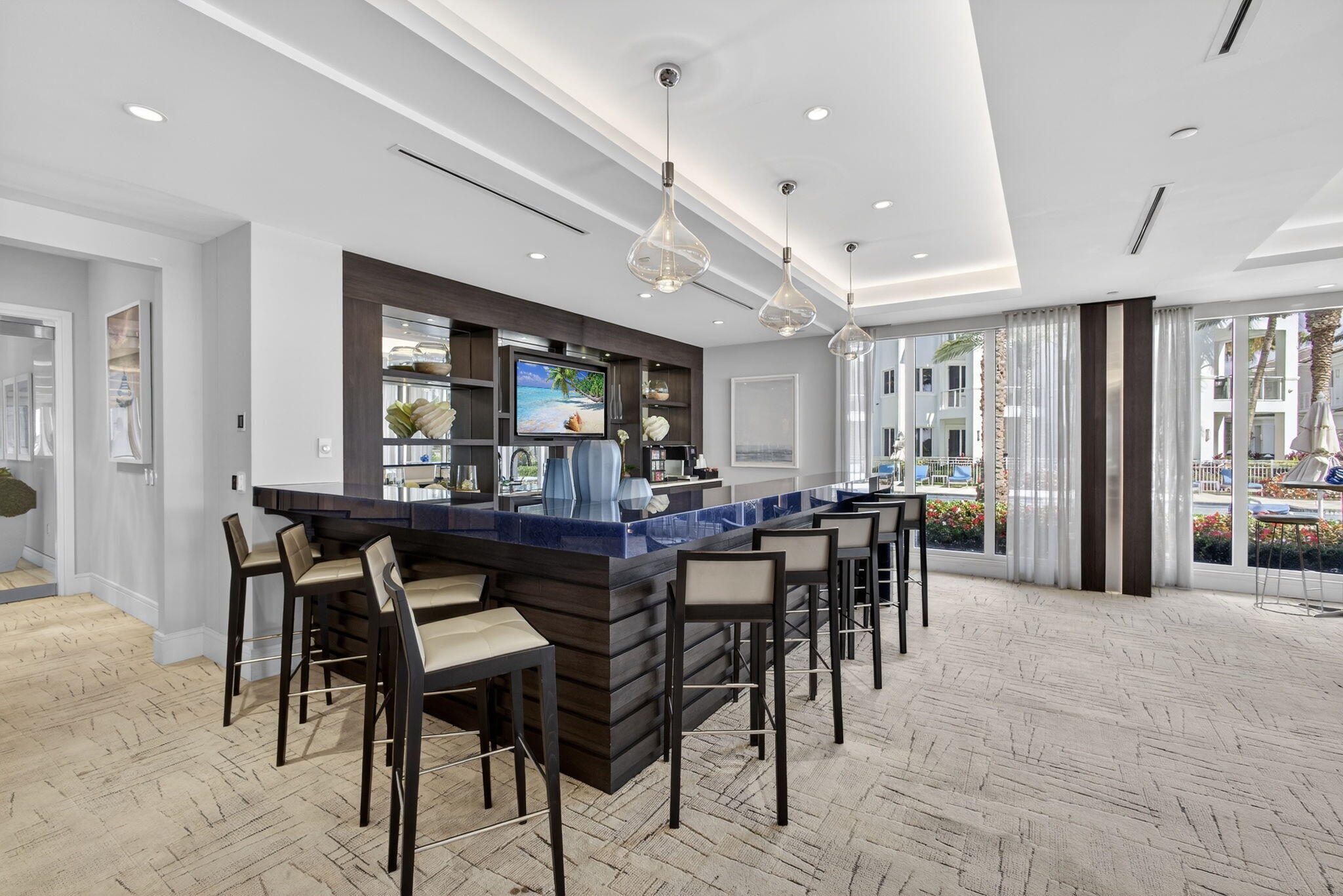 2 Water Club Way 2001