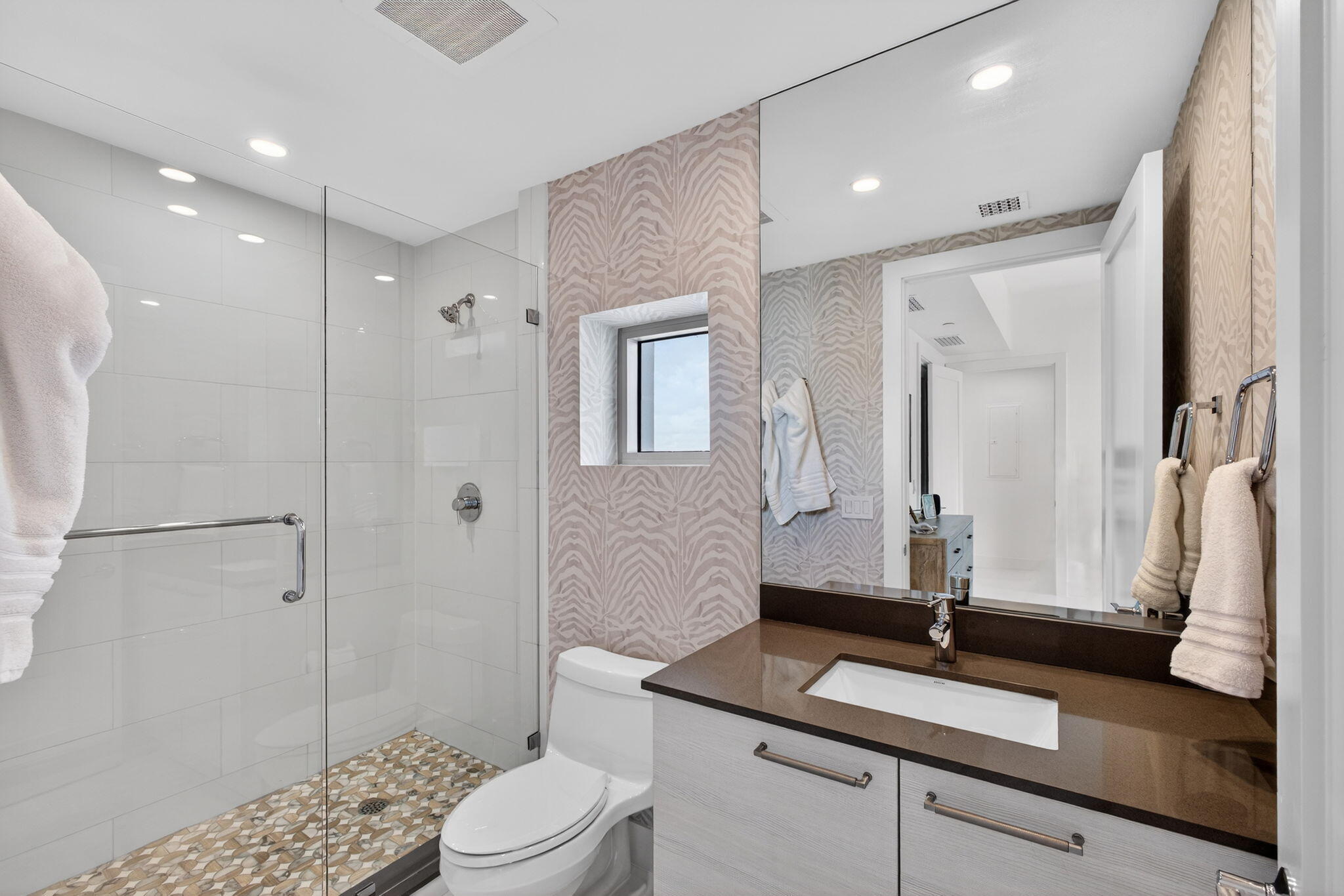 2 Water Club Way 2001