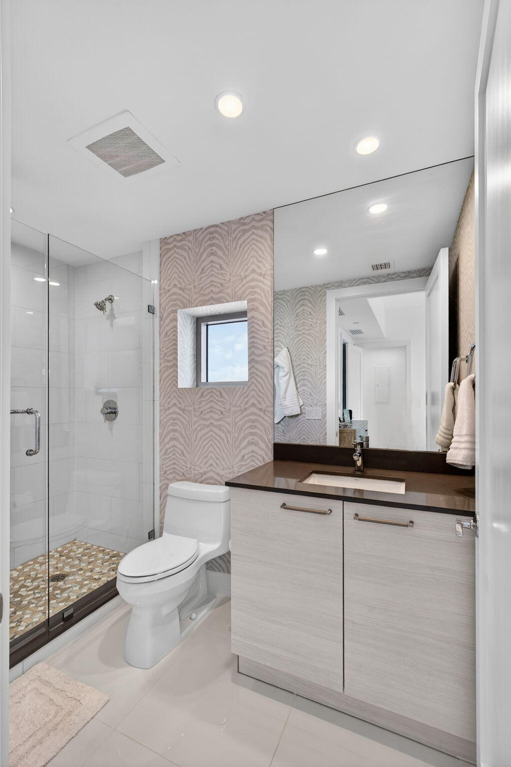 2 Water Club Way 2001