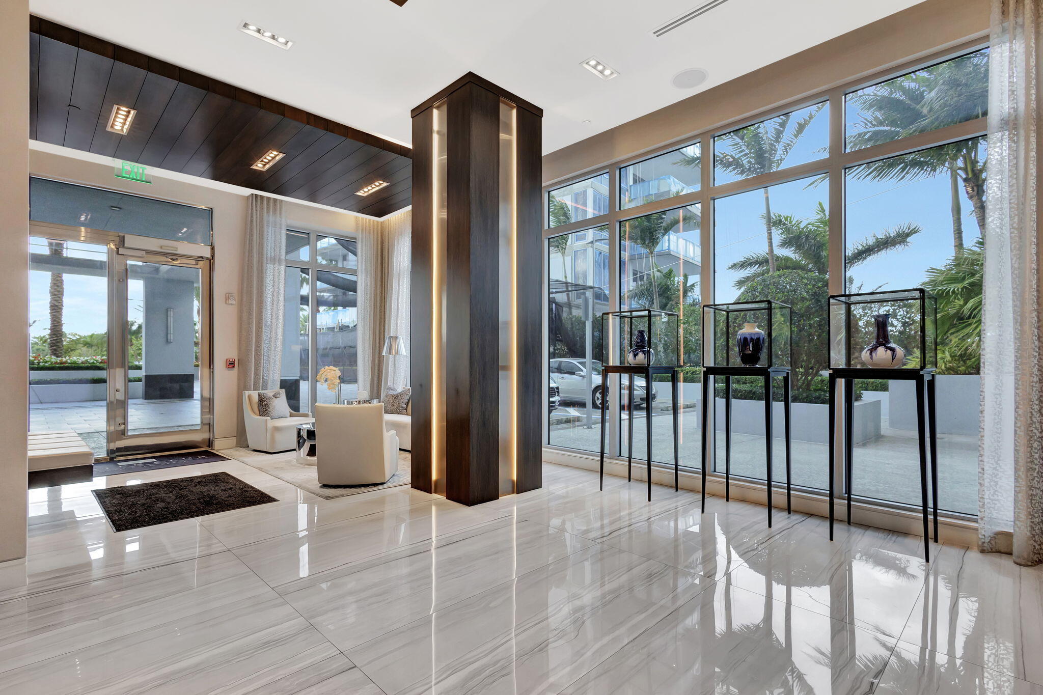 2 Water Club Way 2001