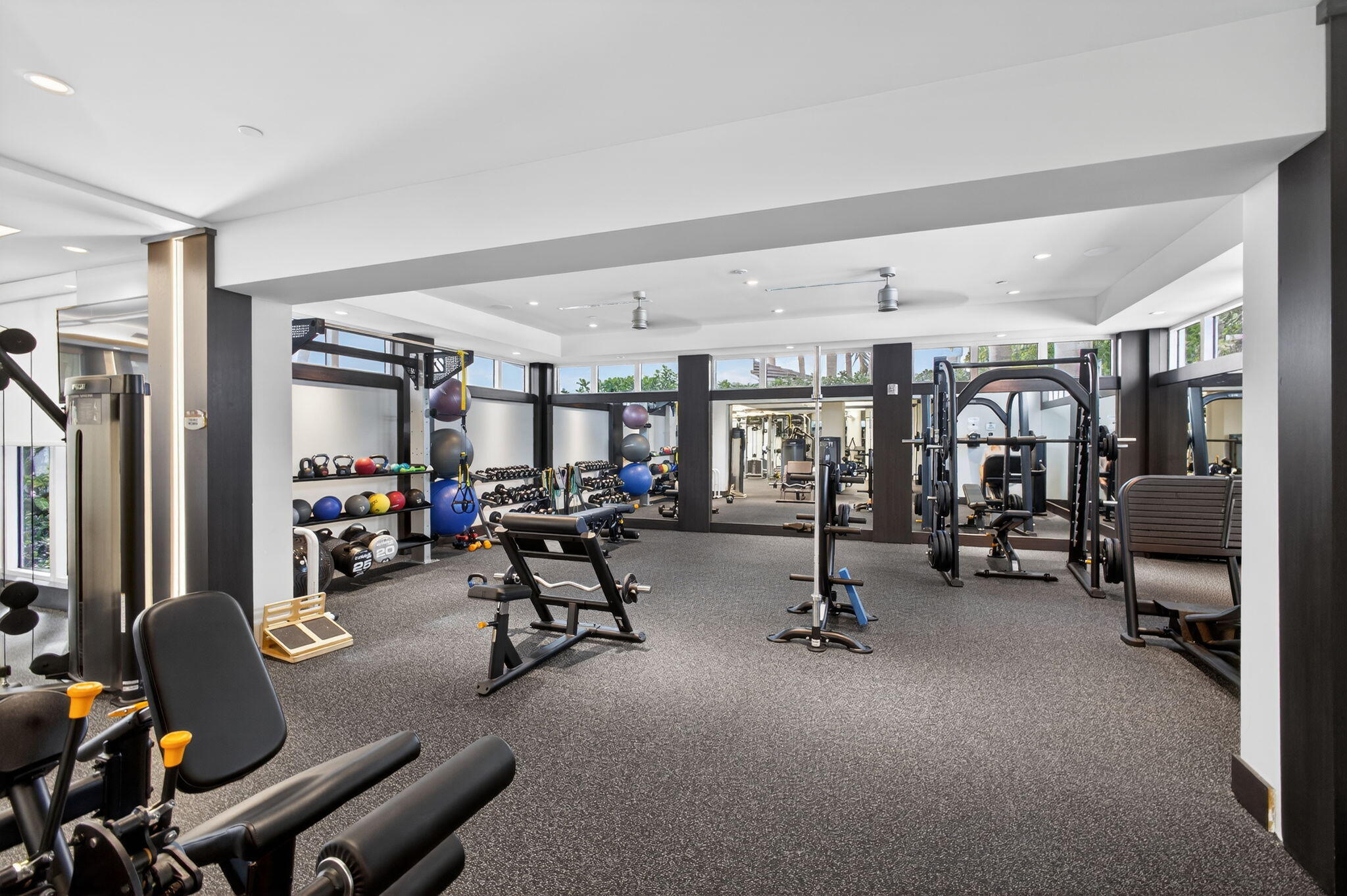 2 Water Club Way 2001