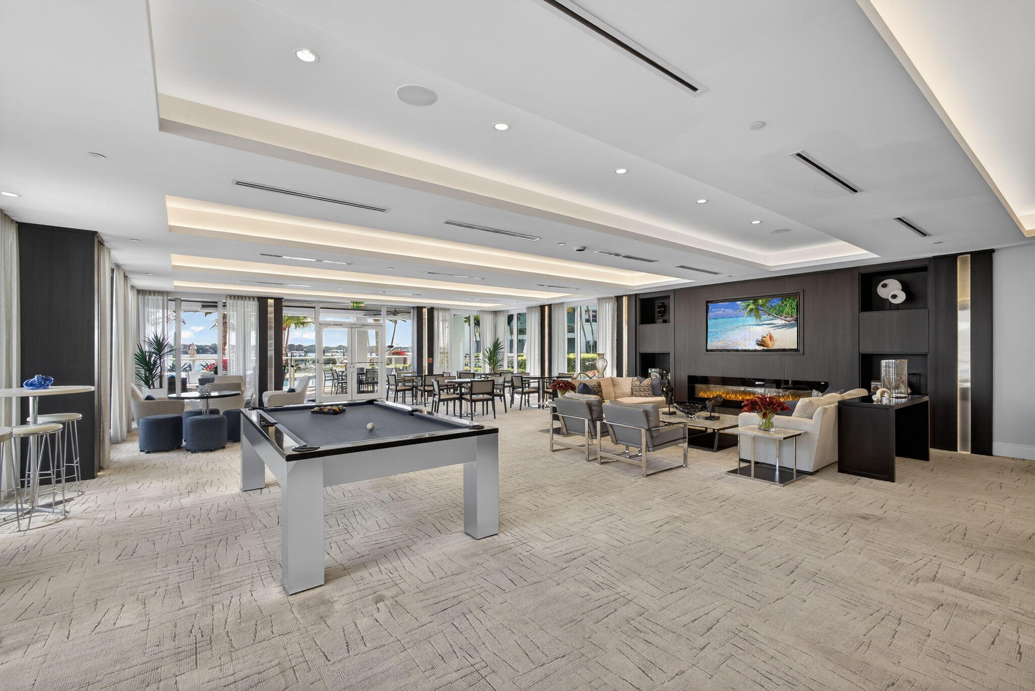 2 Water Club Way 2001