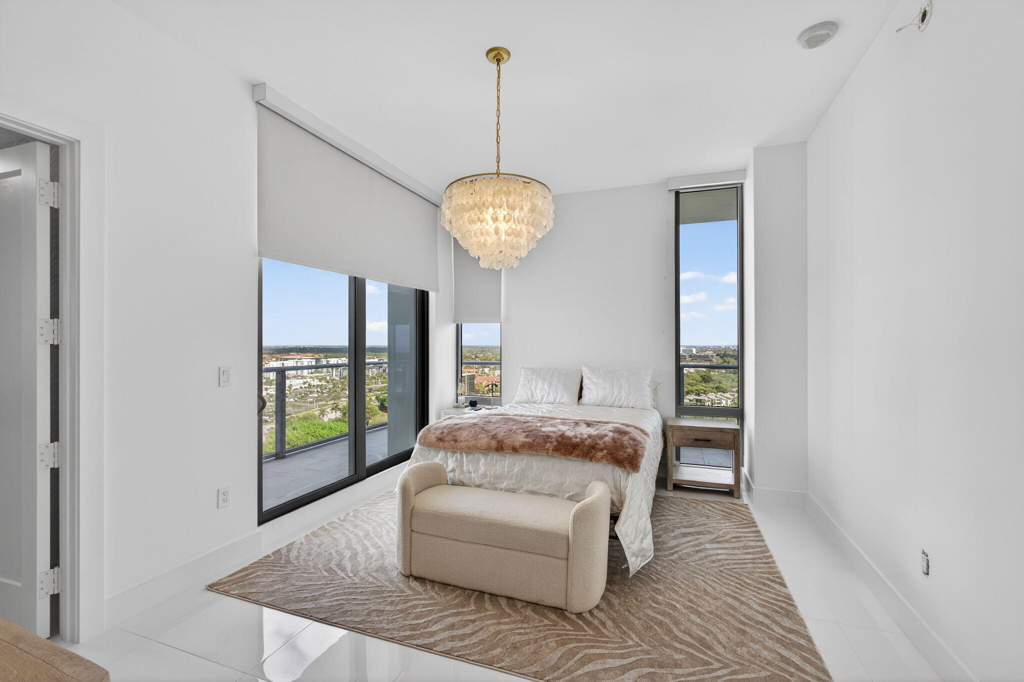 2 Water Club Way 2001