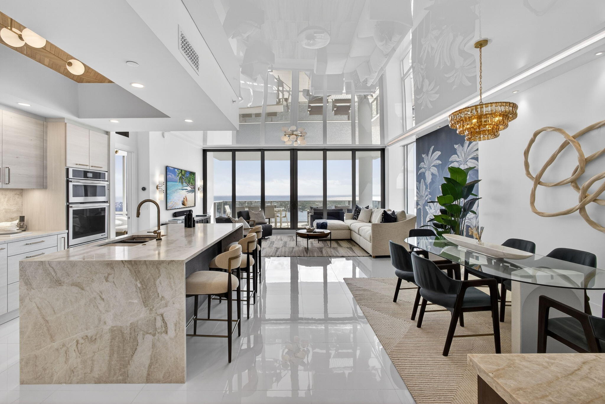 2 Water Club Way 2001