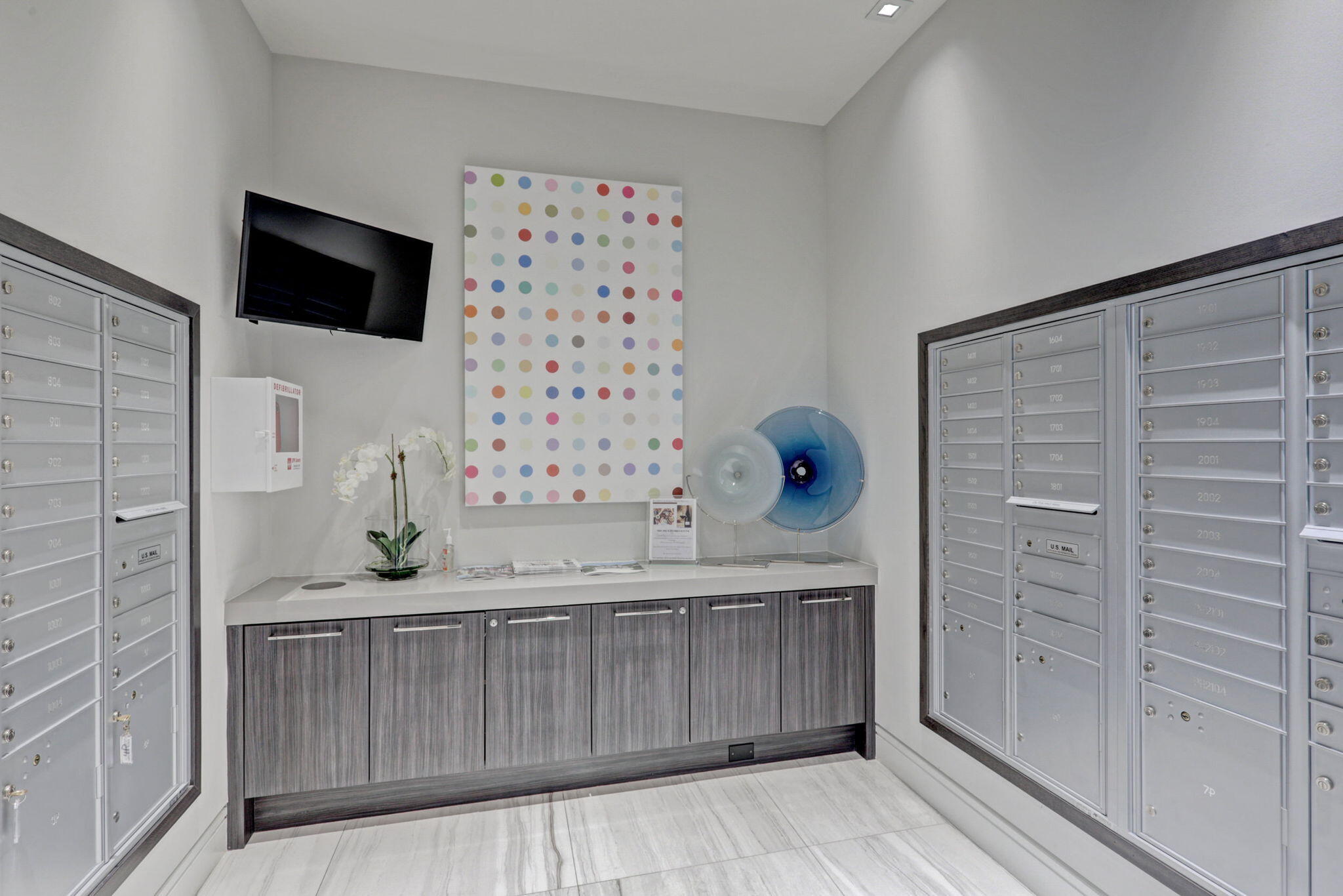 2 Water Club Way 2001