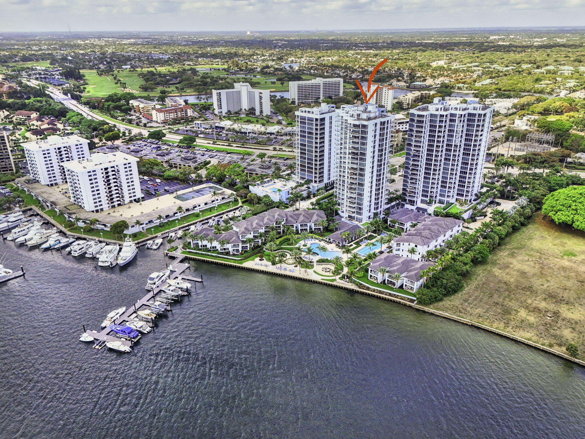 2 Water Club Way 2001