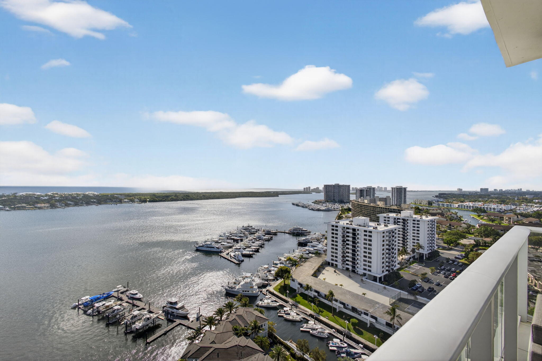 2 Water Club Way 2001