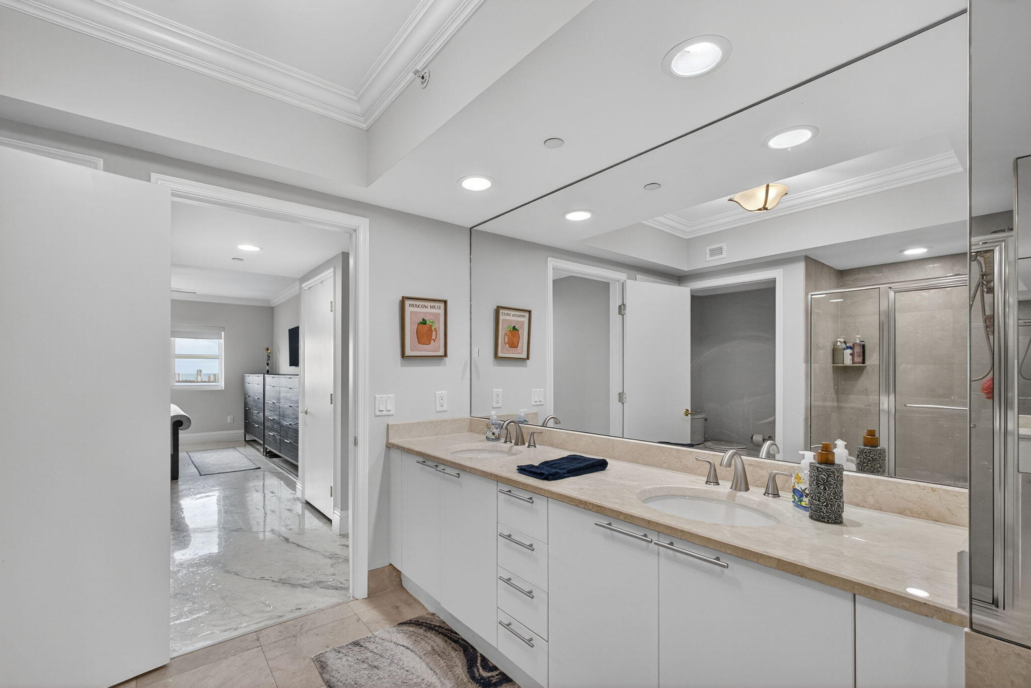 2650 Lake Shore 2303