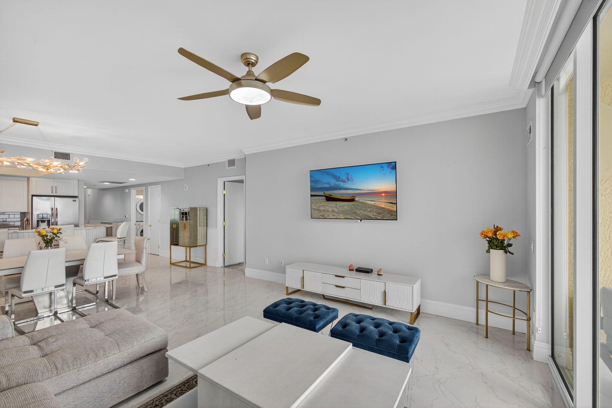 2650 Lake Shore 2303